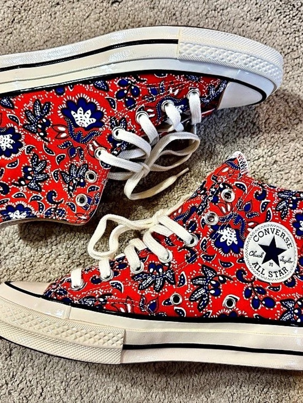 Converse Chuck 70 High Top Red Blue Bandana Sneakers Red & Blue US 7 Women